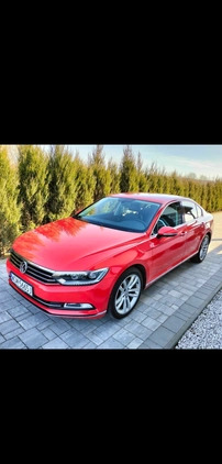 Volkswagen Passat cena 82900 przebieg: 138000, rok produkcji 2017 z Gryfino małe 137